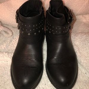 Wide Width Edgy biker boots